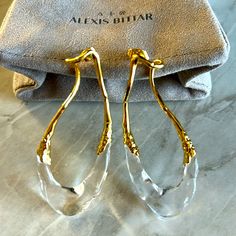 Liquid Gold Lucite Earrings 2.5” Drop Length Purchased From Alexis Bittar Boutique In Nyc. Luxury Clear Earrings For Formal Events, Luxury White Crystal Earrings, Formal Clear Lucite Jewelry, Modern Lucite Earrings, Luxury Elegant Lucite Jewelry, Lucite Earrings, Alexis Bittar Earrings, Lucite Flower Earrings, Alexis Bittar Jewelry