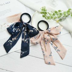 Bow Hair Tie, Hair Ties Diy, Crochet Clothing, Creation Couture, Fabric Bows, Diy Ribbon, Diy Hair Bows