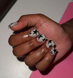 Black And White Nail, Black And White Nail Art, Henna Inspo, Kitty Accessories, White Nail Art