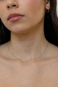 The name says it all. A fine box chain necklace. Made in 18k Solid Gold. Dimensions: chain length is 38cm Fine Necklace Gold, Delicate Gold Chain Necklace, Daily Wear Gold Chains For Women Indian, Minimal Jewelry Aesthetic, Gold Chain Aesthetic, Classy Gold Jewelry, Minimal Gold Chain, Minimalist Things, Box Chain Gold