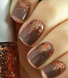 8 inspiring nail designs that are perfect for Thanksgiving Fall Wedding Nails, Thanksgiving Nail Art, Nagellack Trends, Fall Gel Nails, Fall Nail Art Designs, Gradient Nails, Fall Nail Art, Fall Nail Colors