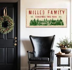 rustic tree farm decor last name sign in red and green Farmhouse Decor Christmas, Personalized Christmas Tree, Holiday Wall Art, Farmhouse Holiday, Name Wall Art