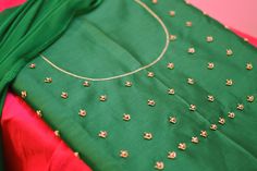 Kurta Embroidery, Embroidery Kurti, Simple Dress Pattern, Churidar Neck Designs, Aari Designs, New Saree Blouse Designs, Churidar Designs