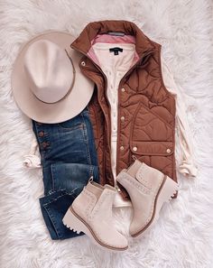 Alaska Outfits, Fall Photo Shoot Outfits, Fall Winter 2023 2024, Fall Winter Shoes, Plus Size Fall Outfit, Outfit Mujer, Fall Clothes, Cute Fall Outfits, Photoshoot Outfits