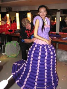 Balloon Dress Fashion, Purple Gowns Dresses, Balloon Costume, Balloon Fashion, Types Of Balloons, Balloon Dresses, Creative Dresses