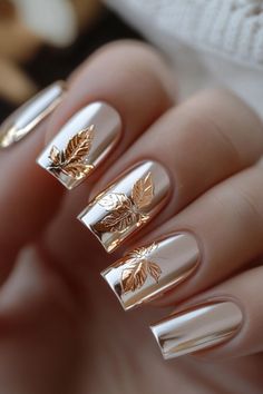 Gold Lines On Nails, Harvest Nails Fall, Chrome Fall Nail Designs, Glam Fall Nails, Bronze Nail Designs, Chrome Gel Nails Ideas, Fall Chrome Nails 2024, Fall Nails Marble, Stylish Fall Nails