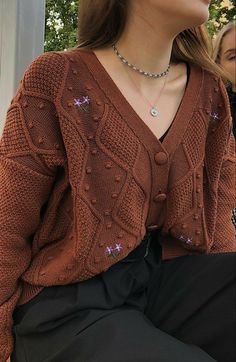 Aesthetic Clothes Cardigan, Autumn Outfits Cardigan, Christmas Outfit Ideas, Trendy Dress Outfits, Casual Day Outfits, Winter Outfit Inspiration, Modest Fashion Outfits, Looks Style