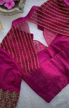 Blouse Designs Maggam Work, Blouse Designs Maggam, Aari Work Blouse Designs, Work Blouse Designs, Trendy Saree, Netted Blouse Designs, Latest Blouse Designs Pattern, Traditional Blouse Designs, New Saree Blouse Designs