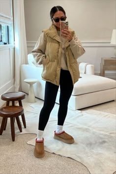 Lazy Fall Outfits, Slippers Outfit, Cozy Fall Outfits, Winter Fashion Outfits Casual, Cold Outfits, Elegante Casual, Trendy Fall Outfits, Outfit Inspiration Fall, Cute Fall Outfits