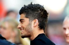 Subtle Mullet, Beard Styles Haircuts, Zayn Malik Hairstyle, Mohawk Hairstyles Men, Taper Fade Haircut, Mullet Haircut, Mens Hairstyles Thick Hair, Wavy Hair Men, Beard Hairstyle