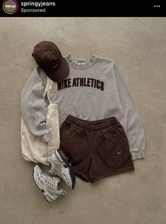 Sweat Shorts Outfit, Shorts Outfit, Nike Vintage, Fall Fits, Cute Comfy Outfits, Vintage Champion, Swaggy Outfits, Vintage Carhartt