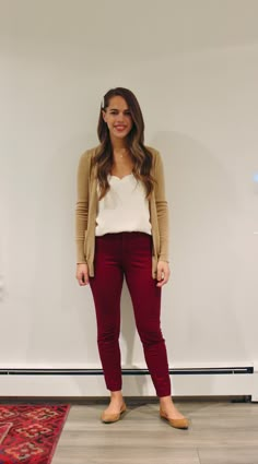 Jules in Flats - Scalloped Cami + Burgundy Ankle Pants (Business Casual Workwear on a Budget) Business Casual Maroon Pants, Maroon Business Casual, Maroon Pant Outfits Women, Burgundy Pants Outfit Women, Maroon Pants Outfit Work, Bank Outfits, Cute Work Clothes, Burgundy Outfits