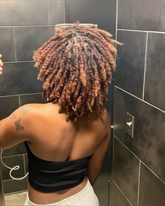 Uneven Locs, Dreadhead Pfp, Loc Goddess, Short Dreadlocks Styles, Faux Locs Hairstyles, Dreadlock Styles, Natural Hair Care Tips