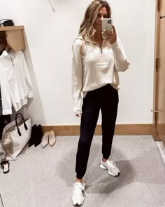 Casual Cosy Outfit, Quarter Zip Outfit Work, Put Together Athletic Outfits, Fall Quarter Zip Outfit, Quarter Zip Pullover Outfit Work, Nike Quarter Zip Outfit, Nb 327 Women Outfit, Physical Therapy Outfit, Pullover Outfit Ideas