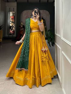 DRESS Navratri Night, Classic Lehenga, Garba Choli, Gamthi Work, Lehenga Stitched, Bandhej Print, Haldi Dress