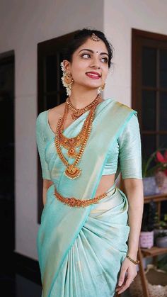 Ishani Krishna, Blue Wedding Saree, Manavarai Saree, Wedding Second Look, Malayalee Wedding, Ishaani Krishna, Pastel Saree, Tangerine Bridesmaid Dresses