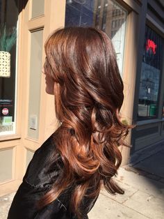 Brown With Ginger Balayage, Auburn Balayage Long Hair, Balayage Ginger Brown, Soft Auburn Balayage, Auburn Glaze Hair, Chocolate Brown Hair With Ginger Highlights, Auburn Hair With Brown Roots, Brunette Hair With Ginger Highlights, Darker Auburn Hair