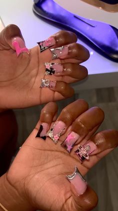 Junk Yard Nails, Pink Short Duck Nails, Duck Nails Junk Nail, 2000s Nails Acrylic Y2k Short, Black Junk Nails Duck, Birthday Nails Libra Short, No Charm Nails, Acrylic Nails Duck Shape, Nails Black Girls Acrylic