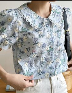 Blue Floral Top Outfit, Vintage Floral Blouse, Puff Sleeve Shirt, Blouse Sale, Cute Blouses, Puff Sleeve Blouse, Yellow Fashion, Pan Collar