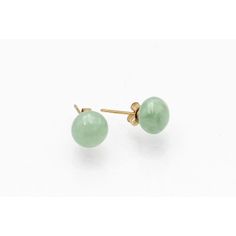 Ring: 26 round diamonds of 0.08ct; 0.375 yellow gold and cabochon cut jade weighing about 2g -   Ring size 57  item weight: 4.89g  Earrings: yellow gold (0.375) and 2 jadeites with a spherical shape  item weight: 1.7g  A certificate is included with the purchase Yellow Gold Jade Earrings, Yellow Gold Jade Jewelry With Cabochon, Yellow Gold Jade Earrings For Anniversary, Formal Yellow Gold Jade Earrings, Jade Earrings, Gold Ring, Round Diamonds, Jade, 1960s