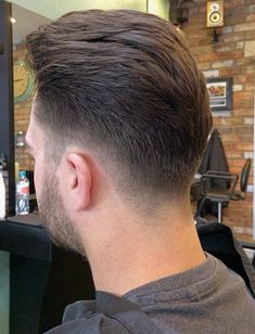 Fade Haircut Styles, Under Cut, Mohawk Haircut, Mohawk Hairstyles Men, Tapered Hair, Haircut Pictures, Faded Hair