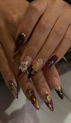 Red And Gold Nails Ideas, Black Aura Nails, Gold Nails Ideas, Black Aura, Nail Bling, Red And Gold Nails, Aura Nails, Minimal Nails, Nails Only