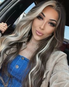 Front Blonde Pieces, Color Block Blonde And Brown, Dark Brown Hair With Blonde Peekaboos, Blonde Patch In Front Of Hair, Thick Money Piece Hair Brunette, Priscilla Block Hair, Blonde And Brown Hair Color Ideas, One Side Money Piece Hair, Halo Blonde Hair With Brown