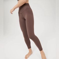 Nwt Aerie Real Me High Waisted Legging In Chocolate Brown Color Size Xs Brown Leggings Outfit, Chocolate Brown Leggings, Aerie Leggings, Brown Leggings, Chocolate Brown Color, Aerie Real, Chocolate Brown Colour, Outfits With Leggings, High Waisted Leggings