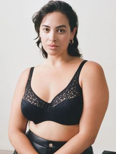 Chantelle Norah Comfort Bra C13F1-011. Combining full support with unparalleled comfort, the Norah Comfort Underwire will be your new go-to bra. The tall, buttery soft band provides a smoothing effect through the back. The floral details throughout the cup create a unique update to your everyday seamless bra while remaining invisible under any top. New and innovative shape with full, seamless molded comfort Internal seamed construction along the bottom for additional lift Stretch lace in feminin French Lingerie, Wear Perfume, Layering Tanks, Seamless Bra, Wireless Bra, Black Bra, Bra Shop, T Shirt Bra, Skirt Leggings