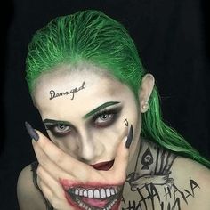 The Joker Halloween Makeup, Princess Halloween Makeup, Halloween Makeup Mermaid, Pretty Skeleton, Skeleton Halloween Makeup, Halloween Makeup Ideas For Women, Best Halloween Makeup, Pretty Halloween Makeup