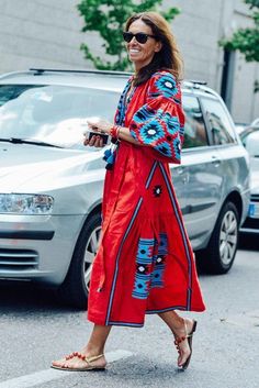 2022new Red Linen Embroidered Dress With Embroidery Ukrainian - Etsy Caftan Gallery, Tommy Ton Street Style, Stile Boho Chic, Anna Dello Russo, Diy Vetement, Boho Style Outfits, Boho Beauty, Estilo Boho Chic, Mode Boho