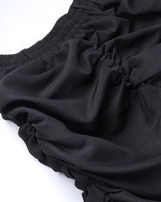 Details: Maxi cargo skirt with ruffle designSkirt Length: LongMaterials:95% Polyester + 5% Spandex Ruffle Maxi Skirt, Cargo Skirt, Skirt Length, Maxi Skirt, Spandex, Black