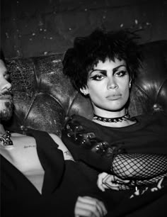 Black Punk Rock, Punk Photoshoot, Vogue Thailand, Afro Goth, Punk Makeup, Smink Inspiration, Sara Sampaio, Vogue Spain, Goth Makeup