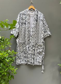 "Elevate your style with our exquisite Kantha Kimono Jacket. Handcrafted with intricate Kantha stitching, this unique piece combines traditional artistry with modern fashion. Versatile and comfortable, it's perfect for adding a touch of elegance to any outfit. Shop now and embrace the beauty of artisanal craftsmanship Measurements Approx : *Length: 48\" Inches/ 40\" Inches  *Bust Around Size: 48\" Inches *Shoulder: 8\" Inches *Sleeve Length: 14\" Inches *Sleeve hole: 9\" Inches *2 Side Pockets" Quilted Jacket Women, Kantha Kimono, Open Kimono, Silk Tank Dress, Kantha Fabric, Womens Quilted Jacket, Kantha Jacket, Beautiful Owl, Bridesmaid Robes