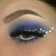 Carnaval Make-up, Maquillage On Fleek, Eyeliner Hacks, Galaxy Makeup, Drag Make-up, Cute Eye Makeup, Eye Makeup Designs