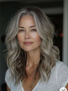 Long Haircut For Thick Hair, Greyish Blonde Hair, Grey Hair Looks, Grey Curly Hair, Grey Hair Inspiration, Hair Techniques, Blending Gray Hair, Blonde Hair With Highlights