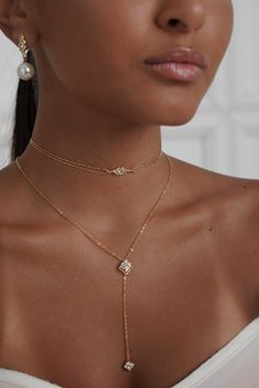 Introducing the versatile Y necklace, a must-have for every outfit!  Crafted with high-quality materials such as 14 karat gold plated, silver plated, or rose gold plated options, this necklace is not only stylish but also hypoallergenic, making it ideal for those with nickel allergies.  Adorned with stunning crystals, it adds a touch of elegance to any ensemble. What sets this necklace apart is its chain extension feature, allowing you to customize its length to your preference.  1 Lariat Neckla Necklaces Choker, Bridal Choker, Necklace Bridal, Y Necklace, Prom Jewelry, Party Earrings, Jewelry Lookbook, Stacked Jewelry, Elegant Necklaces