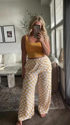 Plus Size Trendy Summer Outfits, Plus Size Trendy Outfits Summer, Summer Style 2024 Mid Size, Float Pants Outfit Summer, Outfit Ideas Summer Casual Plus Size, Gen Z Plus Size Outfits, Mid Size Summer Fashion 2023, Cute Casual Mom Outfits Summer, Plus Size Comfy Outfits Summer