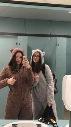 Onesie Pajamas Aesthetic, Cute Cheap Winter Onesie, Fur Onesie, Bear Onesie Women, Onesie Pajamas Women Animel Cute, Girl Sweatpants, Cute Onesies, Womens Pjs, Best Friend Photos