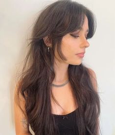 Wolf It With Curtain Bangs, Long Wolf Haircut With Curtain Bangs, Texture Medium Length Hair, Butterfly Wolf Cut Hair Long Bangs, Wolf Cut Hair Long Curtain Bangs, Waist Length Haircut, Hush Cut Vs Wolf Cut, Shag Haircut Curtain Bangs, Layered Shag With Curtain Bangs