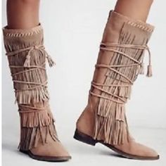 Free People: Faryl Robin Madge Songbird Fringe Boot Tan Taupe 8 Us Msrp $328 Lightly Worn, In Great Shape! Bohemian Closed Toe Boots For Spring, Bohemian Fall Boots With Flat Heel, Flat Suede Boots For Spring, Spring Bohemian Suede Boots, Bohemian Lace-up Boots For Spring, Spring Bohemian Lace-up Boots, Summer Bohemian Boots With Pointed Toe, Bohemian Style Boots For Spring, Bohemian Boots With Flat Heel For Festival