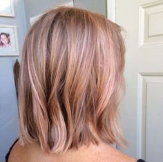 Rose Gold Short Hair, Rose Gold Hair Brunette, Dark Ombre Hair, Undercut Haircut, Rose Gold Highlights, Gold Hair Colors, Hair Color Rose Gold, Spring Hair Color, Short Hair Trends