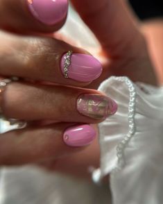 Pink Winter Nails 2024 – 2025: Trending Designs You’ll Love This Season 25 Ideas Pink Winter Nails, Minimalist Nail Art, Vibrant Nails