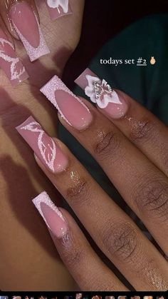 Nails Acrylic Baddie Medium, Short Medium Nails Acrylic, Short Baddie Nail Ideas, Baddie Nails Acrylic, Henna Nails, Baddie Nails