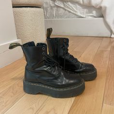 Black Platform Doc Martens, Great Condition! Shoes Doc Martens, Platform Doc Martens, Dr Martens Shoes, Black Platform, Martens Shoes, Doc Martens, Moto Boots, Christmas Wishlist, Billie Eilish