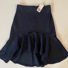 Never Worn Navy Blue Flowy Skirt. Super Soft And Can Be Worn Dressy And Casual. Blue Flowy Skirt, Navy Blue Skirt, Forever 21 Skirts, Blue Skirt, Flowy Skirt, Forever 21, Womens Skirt, Size 2, Navy Blue