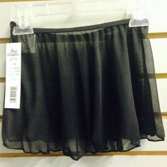 2 Pack "Bundle" Body Wrappers Bw298 Women's Extra Small/Small (Xs/S) Black Chiffon Pull-On Skirt ***Two Identical Skirts (Same Size) Are Included In This Bundle*** Princess Aurora Collection Chiffon Pull-On Dance Skirt Features An Elastic Waist Band. Women's Length: Xs-S: Front 12” (31 Cm) / Back 14” (36 Cm) Black Skirted Shorts For Party, Casual Black Sheer Bottoms, Black Skirted Party Shorts, Sheer Black Skirt For Summer, Black Sheer Skirt For Summer, Sheer Black Summer Bottoms, Fitted Stretch Black Sheer Skirt, Black Stretch Sheer Skirt, Black Sheer Mini Skirt