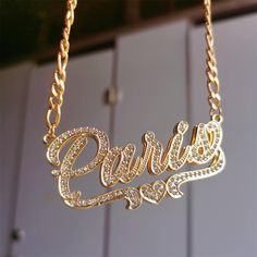 Name Plates Necklace Gold, Name Plated Necklace, Gold Necklaces With Name, Personalized Name Necklace, Gold Necklaces With Letter Print For Anniversary, Custom Necklace Names, Boyfriend Name Necklace, Gold Name Plate Necklace, Nameplate Jewelry