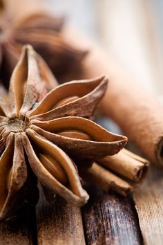 cinnamon sticks and star anise on a wooden table