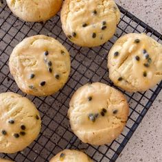 some cookies are cooling on a wire rack